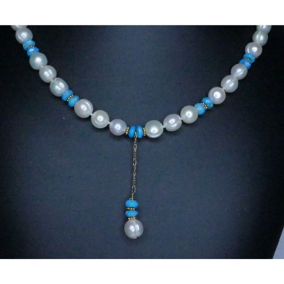 Very Classy Necklace With Blue & White Beads & Center Drop - Picture 4 of 13